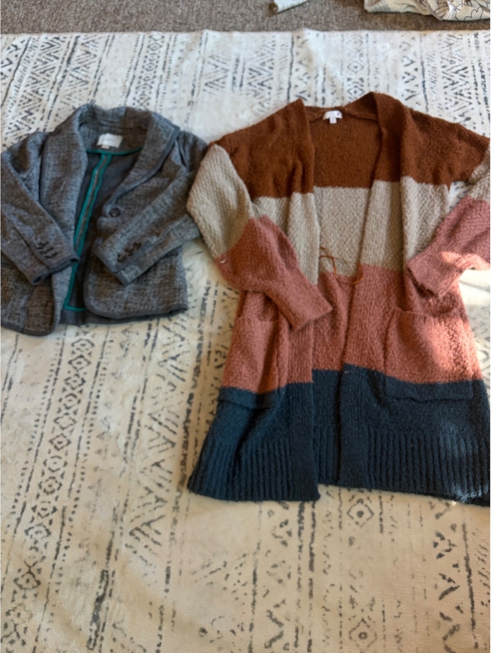 LOFT Petite XSP Gray Herringbone Blazer and Colorblock Open Cardigan Set